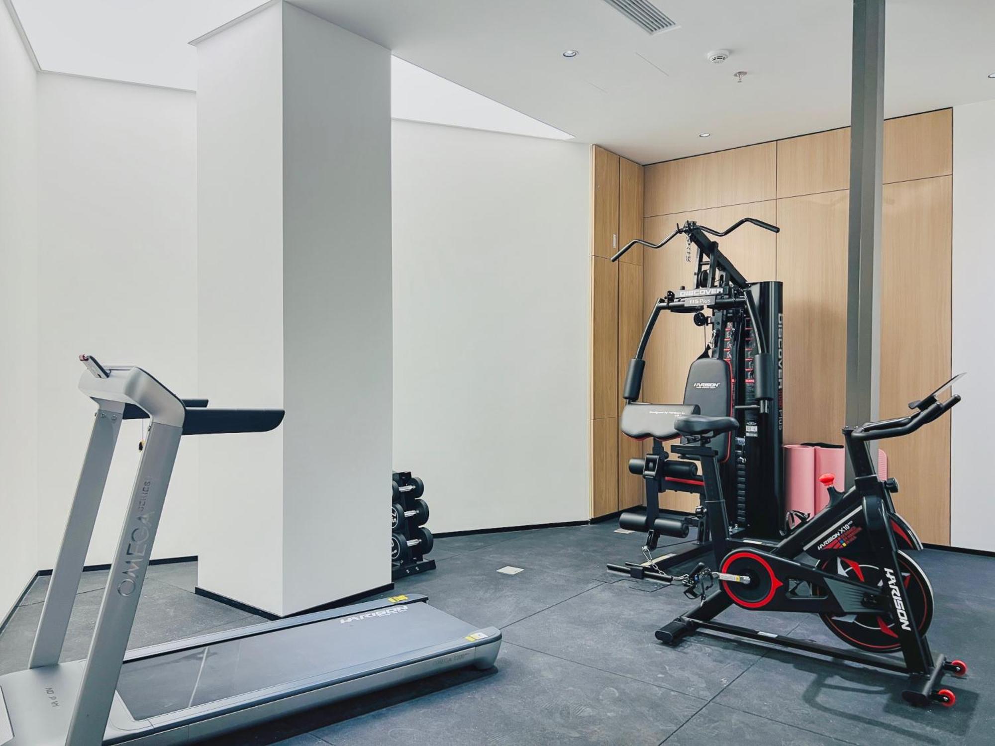 Dayin Garden Hotel -Near People'S Square & Nanjing Road-Large Social Area -Bar -Cafe -Gym -Free Laundry Luggage Storage -24H Front Desk-English Service Shanghai Buitenkant foto