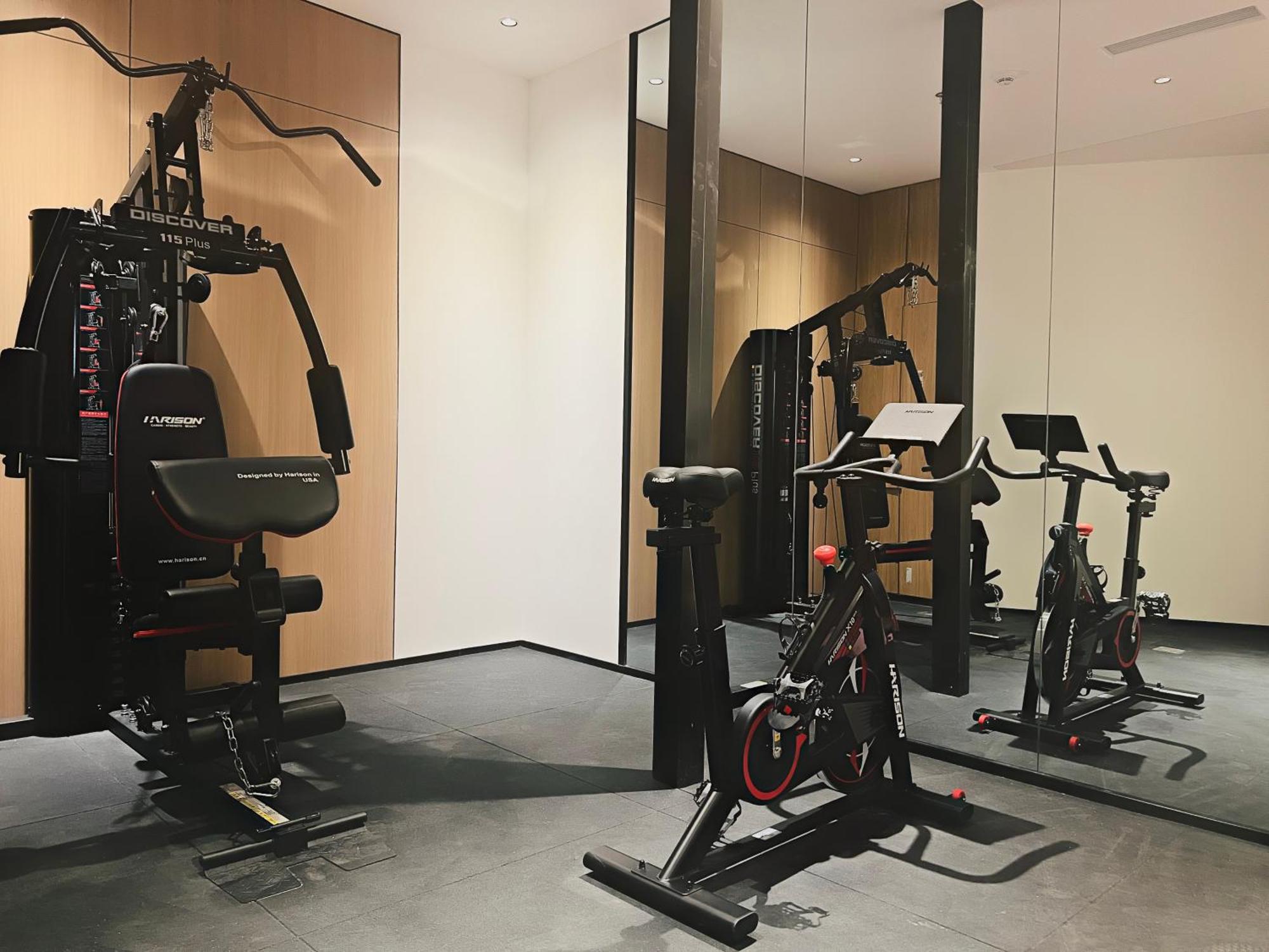 Dayin Garden Hotel -Near People'S Square & Nanjing Road-Large Social Area -Bar -Cafe -Gym -Free Laundry Luggage Storage -24H Front Desk-English Service Shanghai Buitenkant foto
