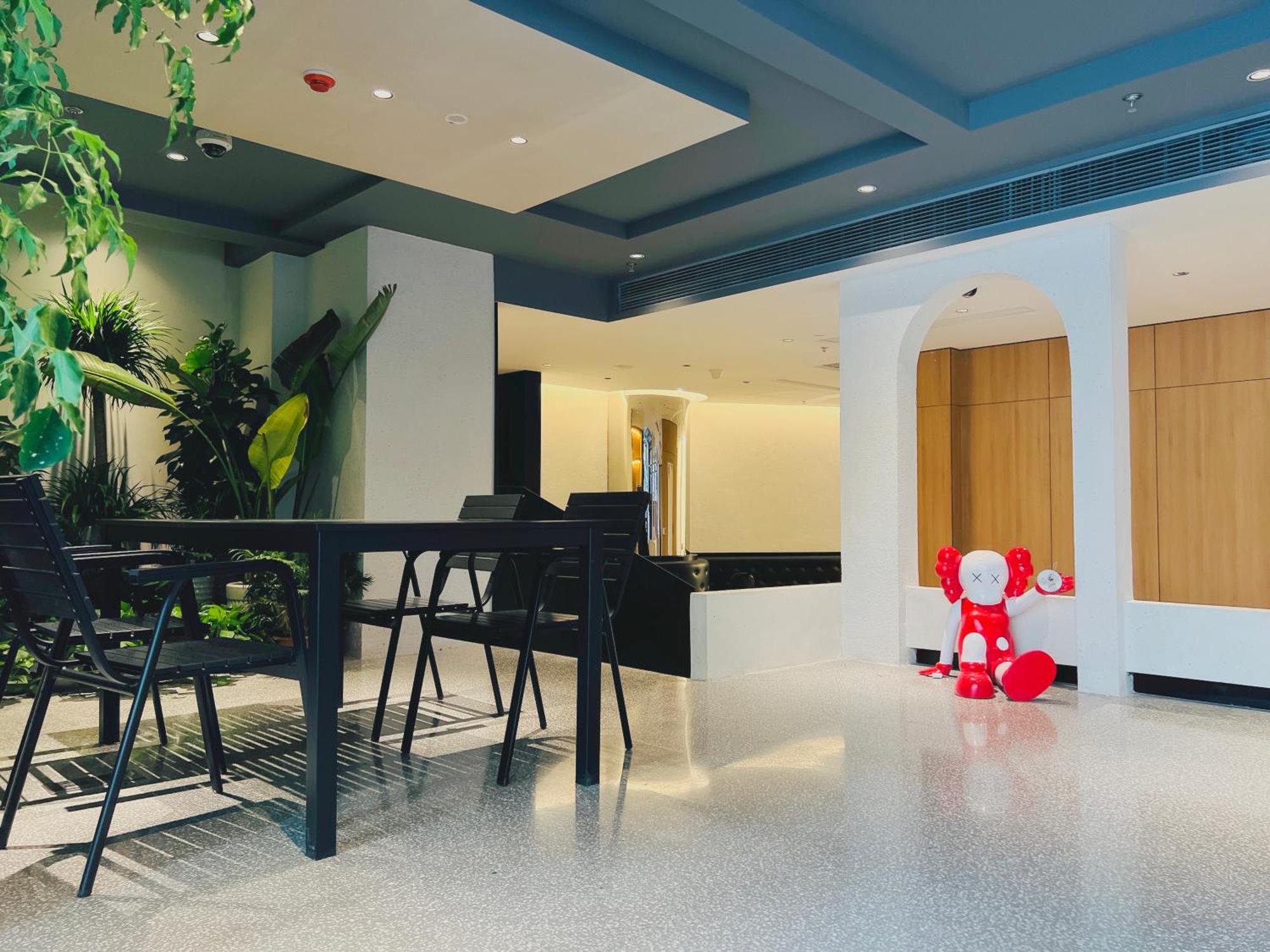 Dayin Garden Hotel -Near People'S Square & Nanjing Road-Large Social Area -Bar -Cafe -Gym -Free Laundry Luggage Storage -24H Front Desk-English Service Shanghai Buitenkant foto