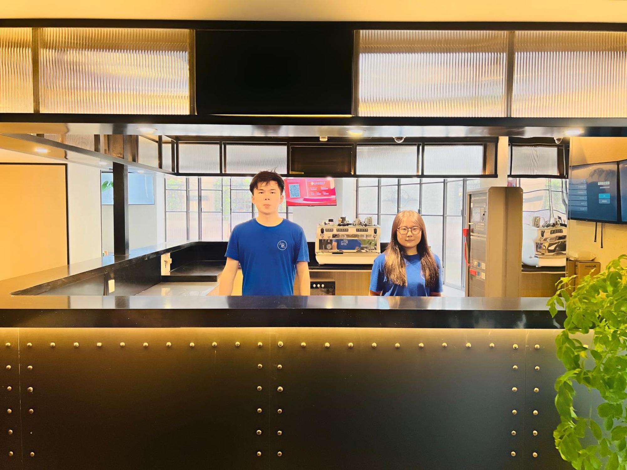 Dayin Garden Hotel -Near People'S Square & Nanjing Road-Large Social Area -Bar -Cafe -Gym -Free Laundry Luggage Storage -24H Front Desk-English Service Shanghai Buitenkant foto