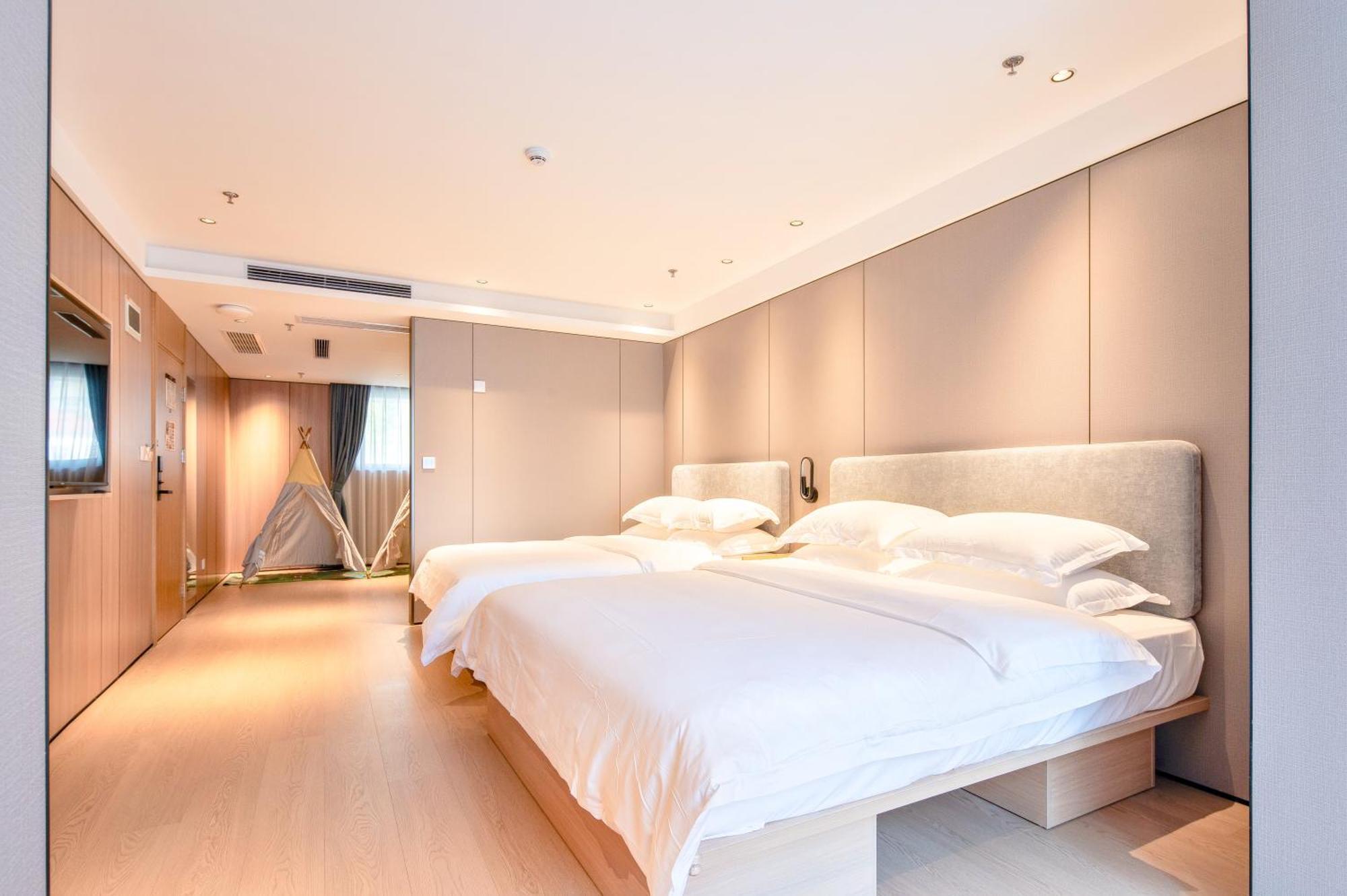 Dayin Garden Hotel -Near People'S Square & Nanjing Road-Large Social Area -Bar -Cafe -Gym -Free Laundry Luggage Storage -24H Front Desk-English Service Shanghai Buitenkant foto